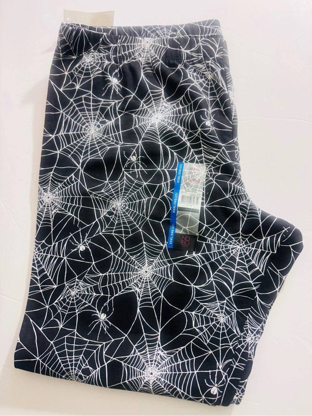 No Boundaries Spiderweb Print Leggings in Black & White size Juniors (21)3x